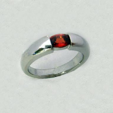 Bague saphir rouge 0ct60 or gris 6grs30